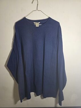 L.L. Bean Solid Navy Long-Sleeve Crewneck Tee